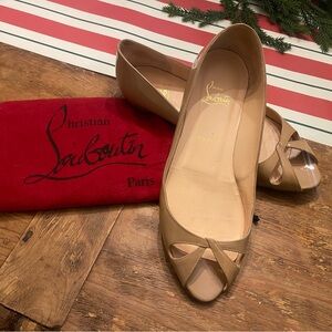 Christian Louboutin Nude Peep Toe Patent Flats Sz 39 💕
